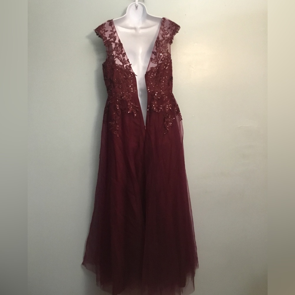 JJs House Lace Prom Dress - Picture 6 of 15